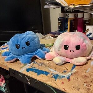 Reversible Plush Octopus Toy - Blue and Pink